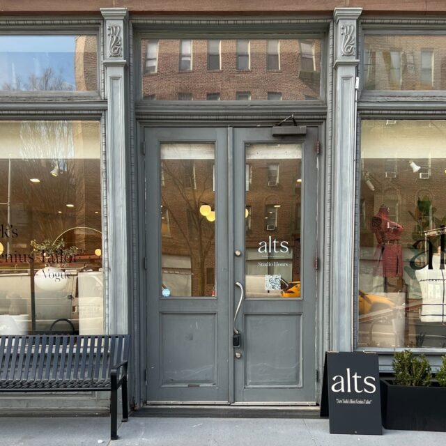 Trying to escape the rainy day? 🌧️ Stop into our West Village studio storefront!