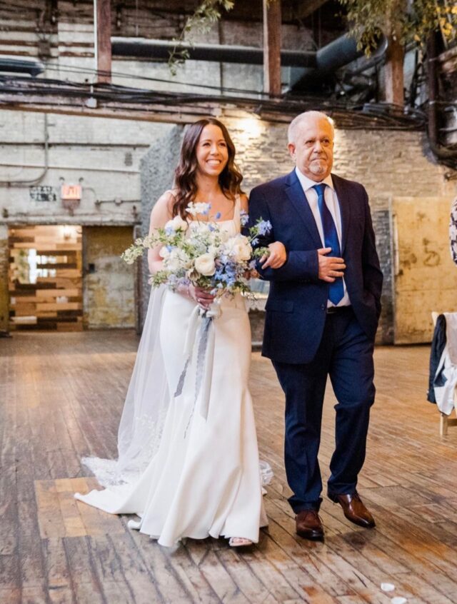 We are loving these pics of the gorgeous bride @kercatt wearing @jennyyoonyc! Altered by us 🪡  Bring in your bridal gowns to Alts! 👰‍♀️