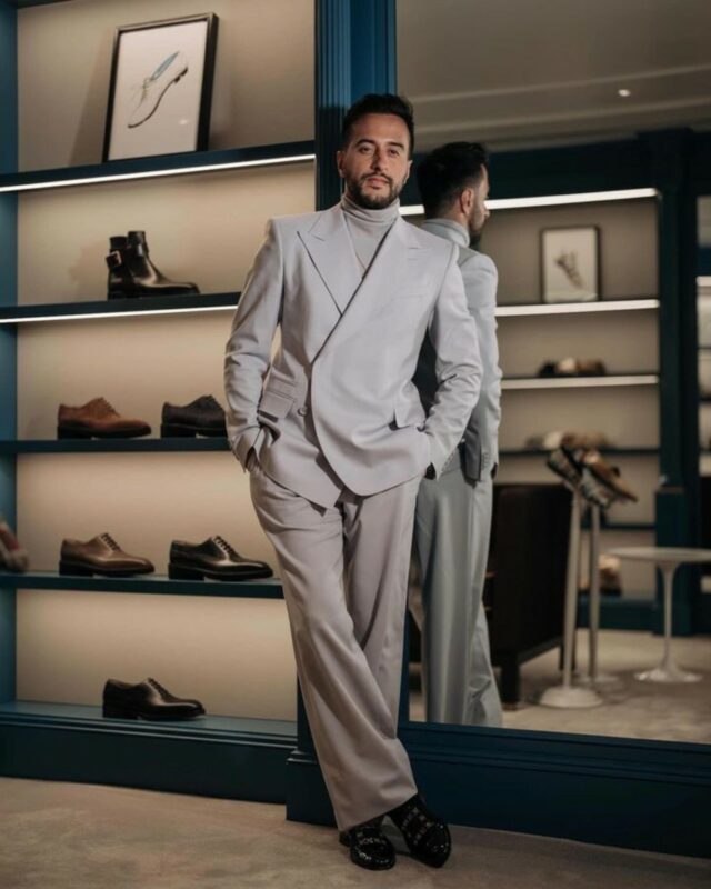 @Motiankari in his suit altered by us while hosting his Manolo Blahnik NYFW event! 🪡 Thank you for choosing Alts and congrats on the amazing event! 🎉