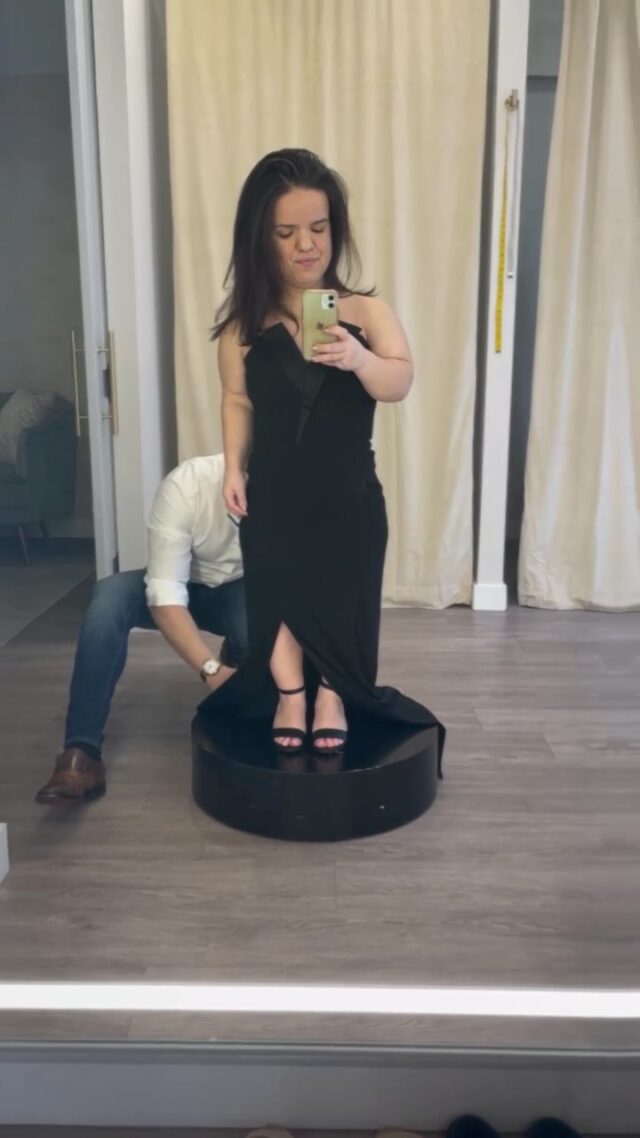Need those formal pieces tailored for the perfect fit? Follow @jill_ilana getting her black gown tailored at our Grand Central studio 🖤🪡