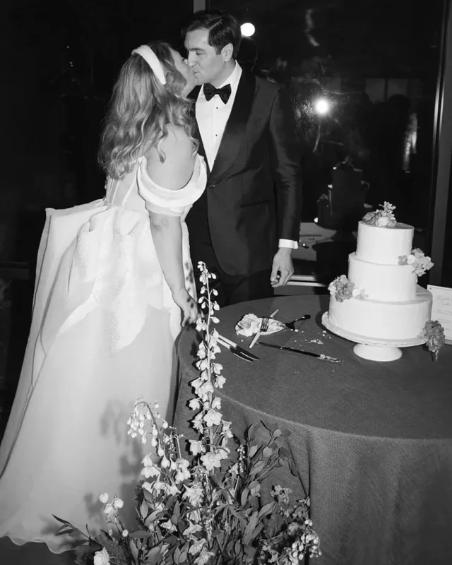 Congratulations to the beautiful bride @emily.della.g 🤍 Bridal gown altered at our East 60th location by our bridal specialists, Marva. Thank you for choosing Alts for your special day, Emily! ✨ 

📷 : @ruetphoto